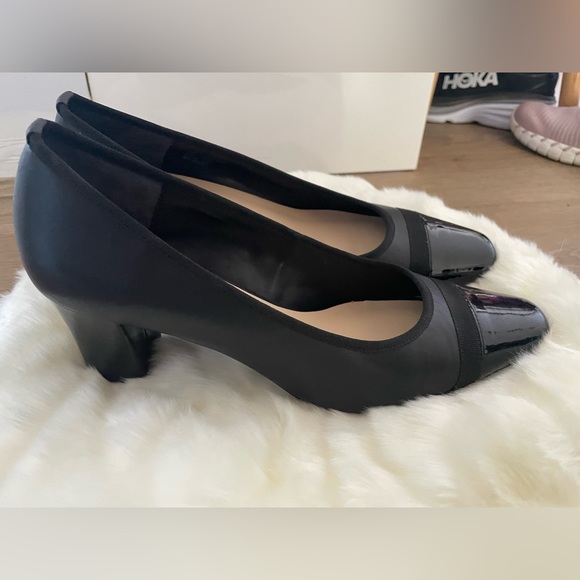 ⭐️Host Pick⭐️ Easy Steps Network dress shoes. Size 10C. - Picture 2 of 9